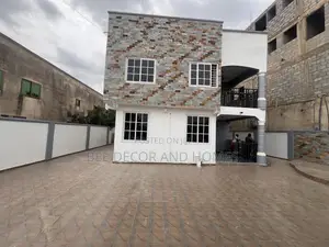 5bdrm House in Bee  Decor & Homes, Old Ashomang for rent