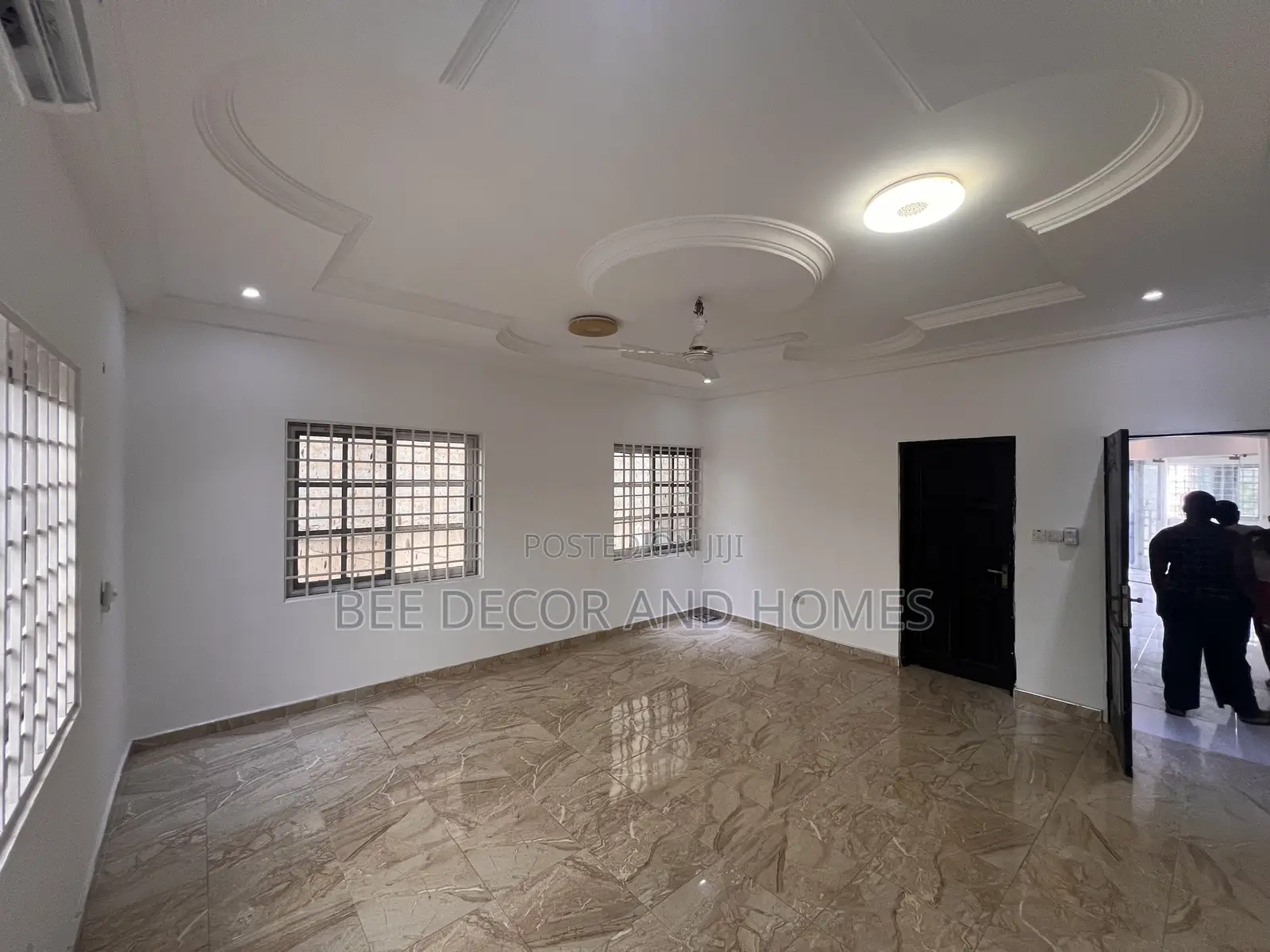 5bdrm House in Bee  Decor & Homes, Old Ashomang for rent