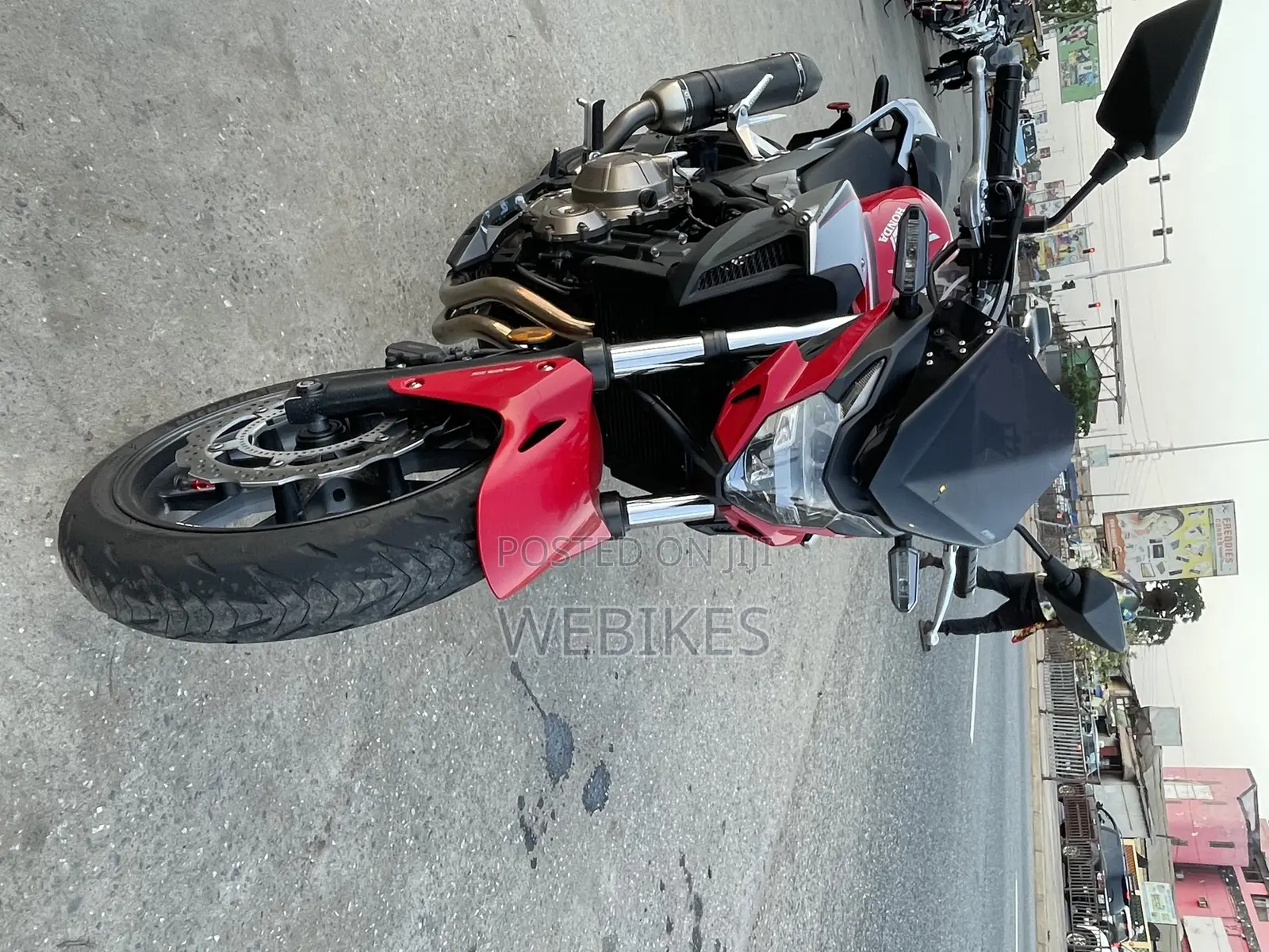 Honda CB 2021 Red