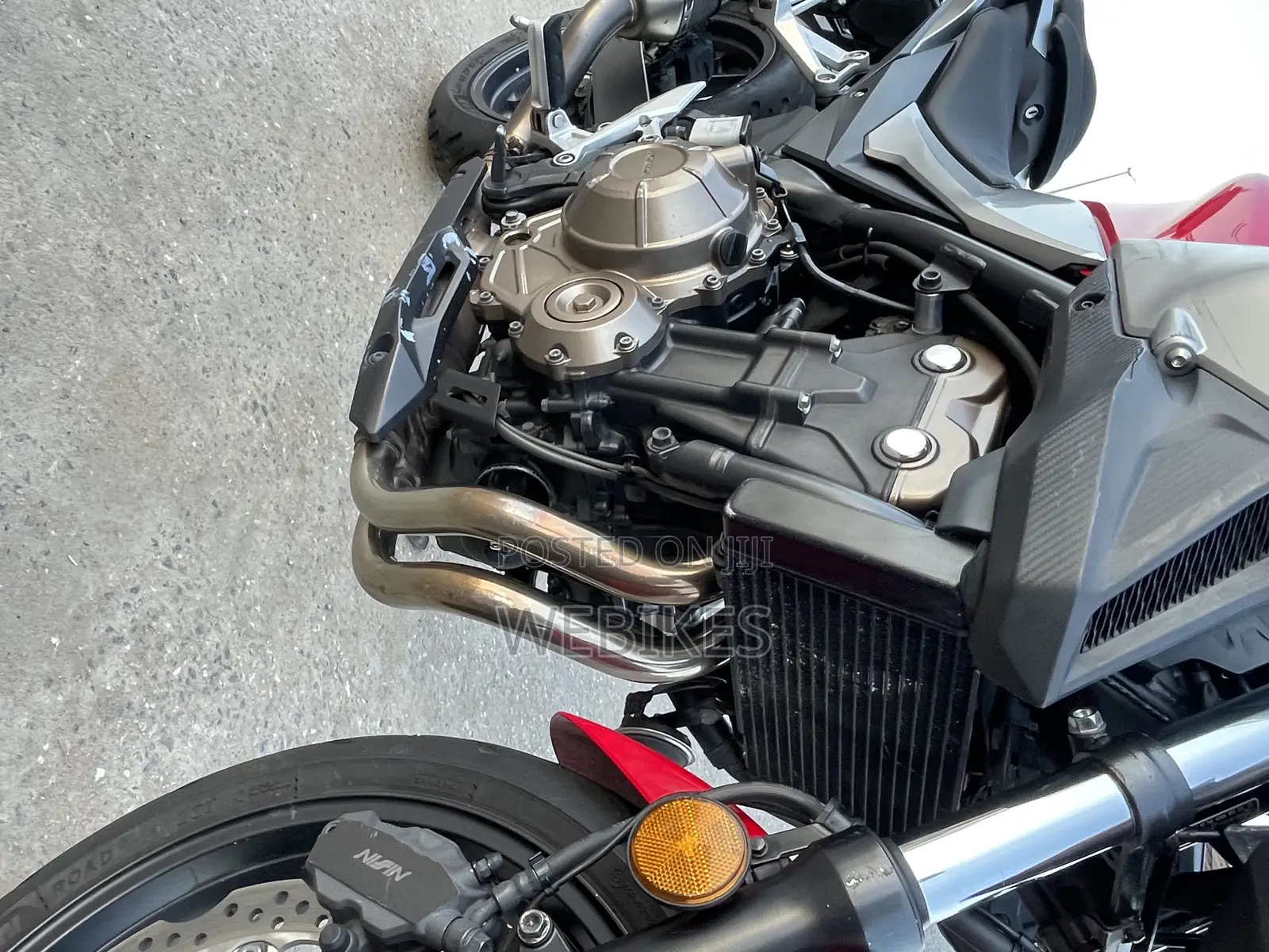 Honda CB 2021 Red