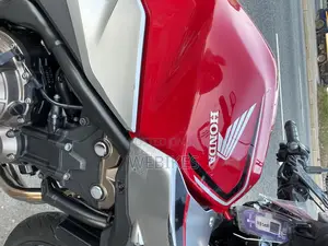 Honda CB 2021 Red