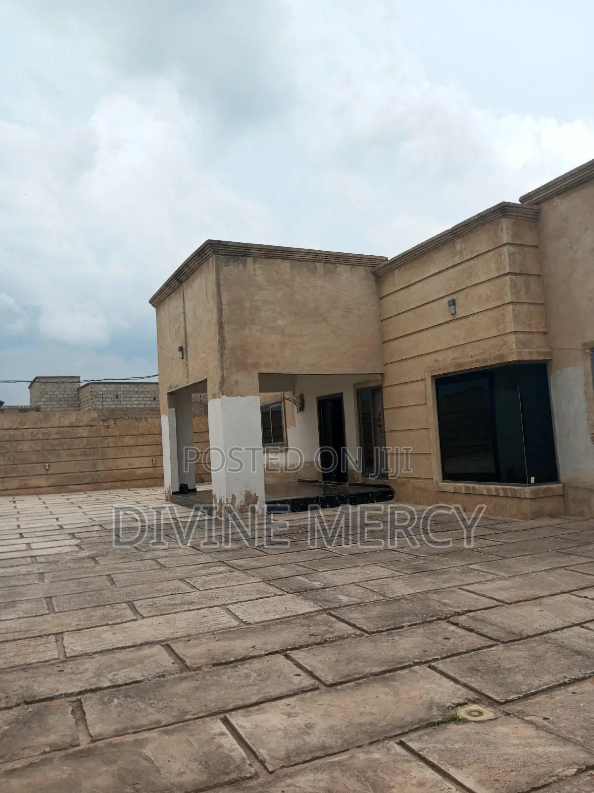 3bdrm Bungalow in Offankor, Awutu Senya East Municipal for sale