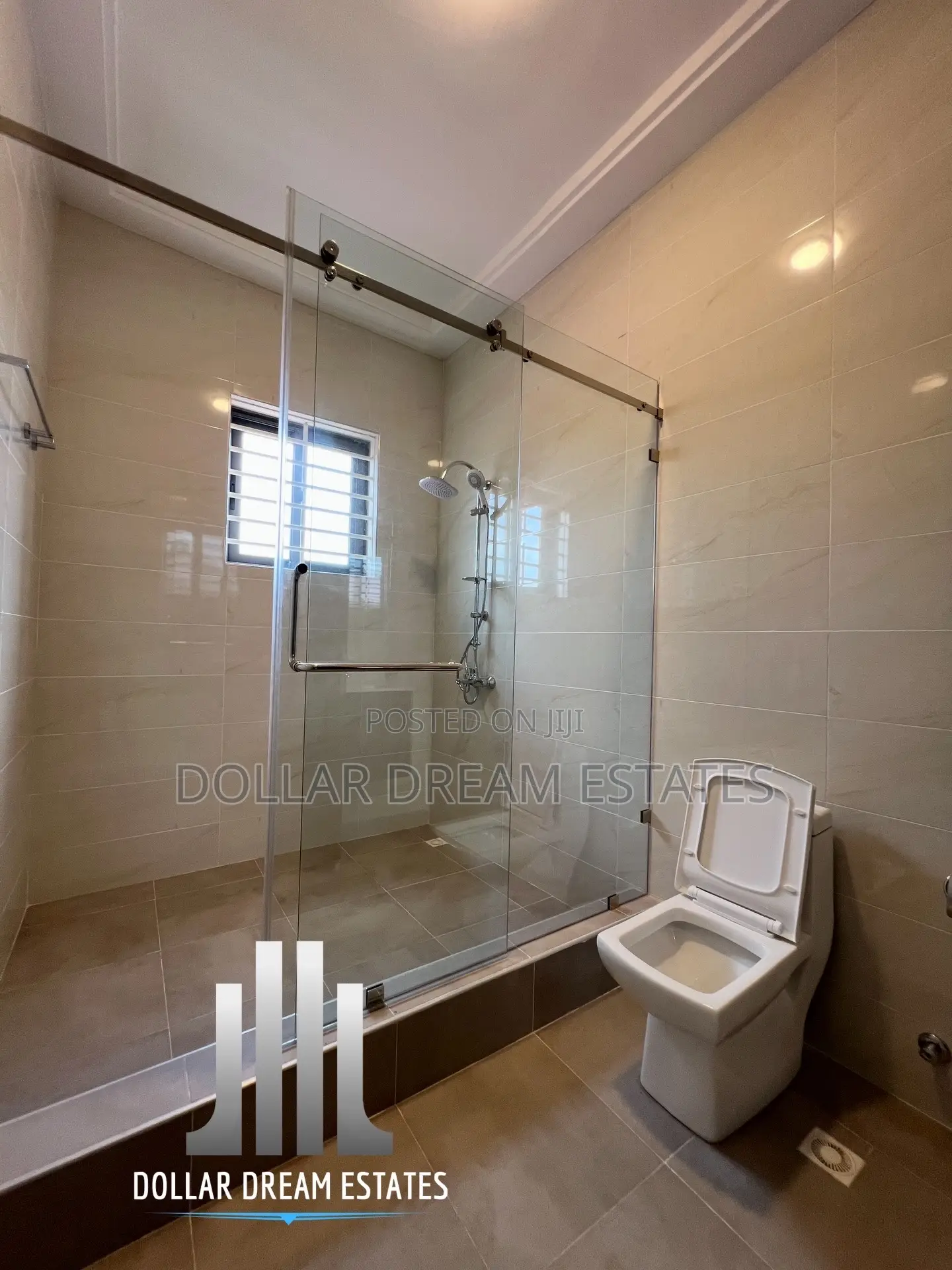 3bdrm Apartment in Old Ashomang for rent