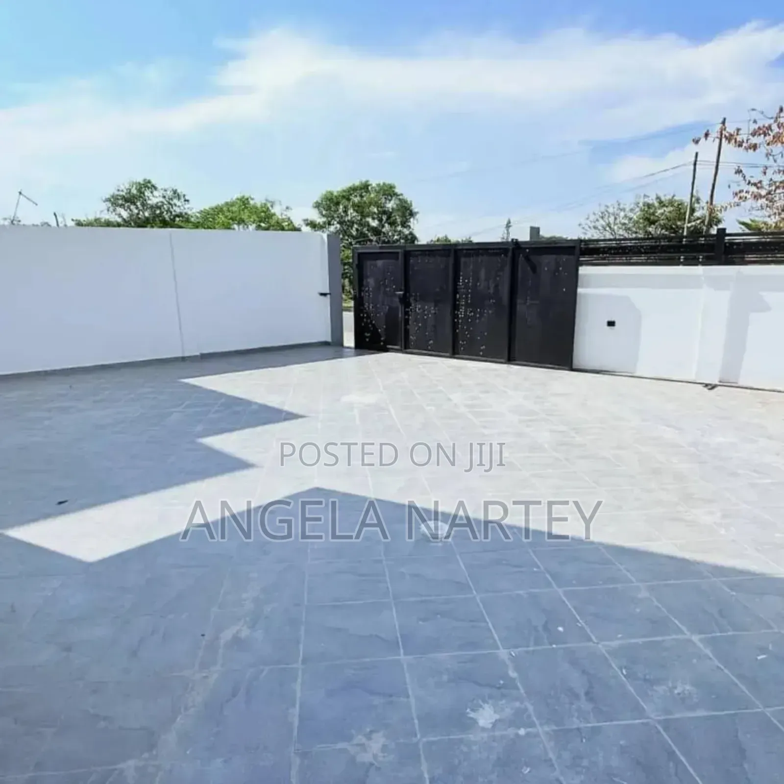 4bdrm House in Sakumono Estates for sale