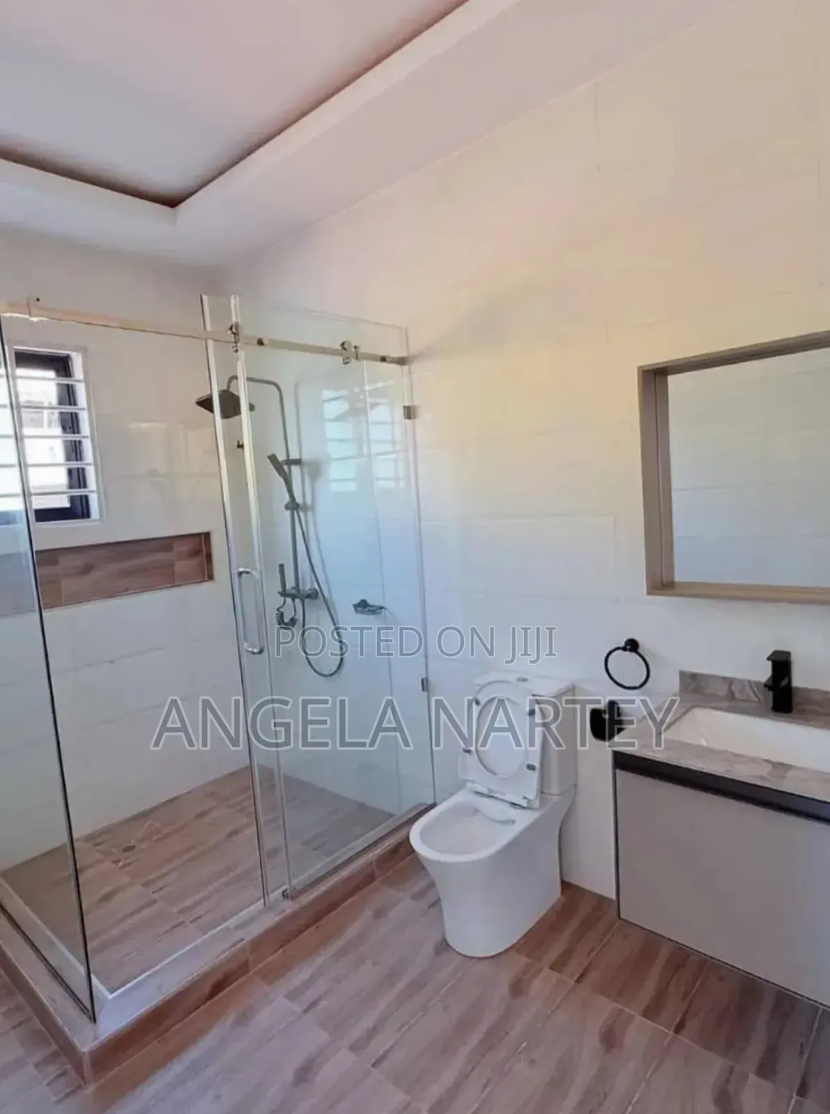 4bdrm House in Sakumono Estates for sale