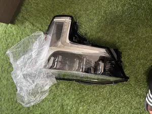 Toyota Tundra 2023,2024,2025, Headlight Available
