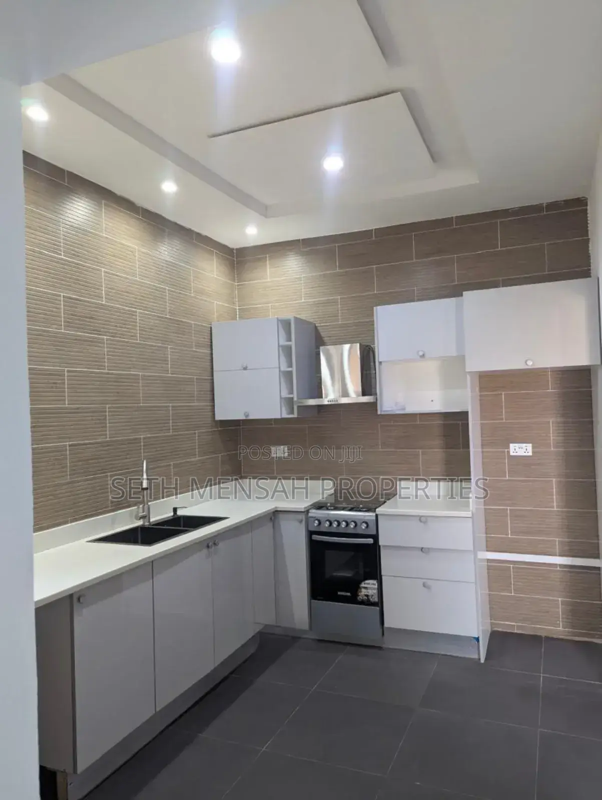 2bdrm Apartment in Lake Side Estate for rent