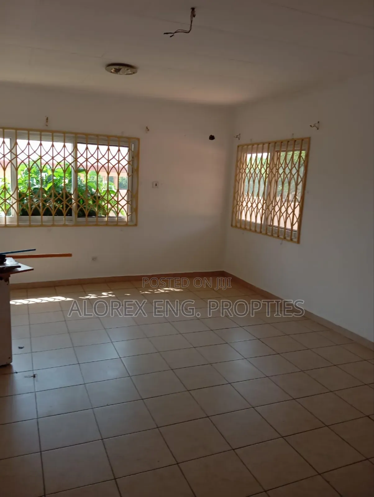 3bdrm House in Amanfro, Adenta for rent