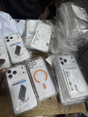 17 Pro Max Transparent Cover