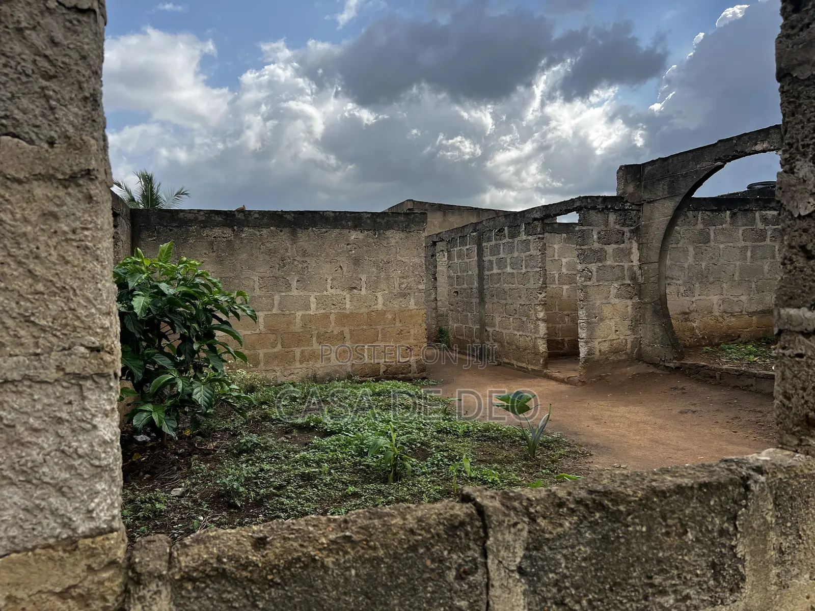 Land / Uncompleted Building for Sale