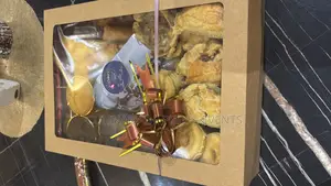 Pastry Box