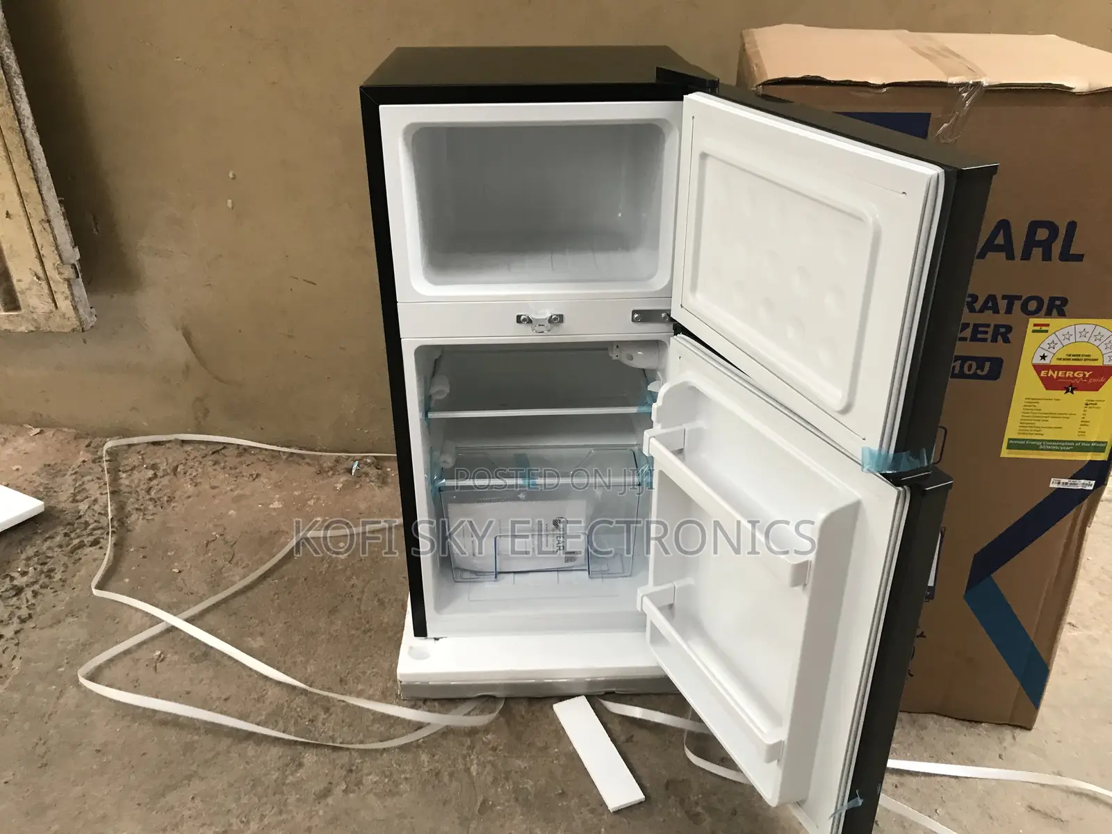 Massive Pearl Pf-90t-10j Doubledoor Top Freezer Fridge