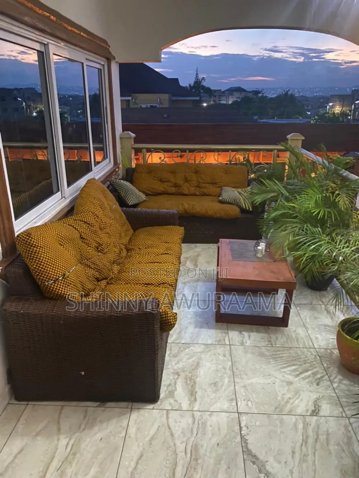 Furnished 8bdrm House in North Legon Atomic for sale