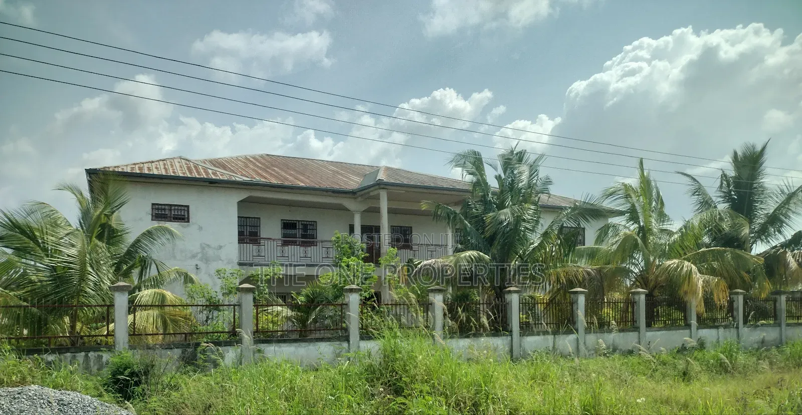 7bdrm Mansion in Amasaman for sale