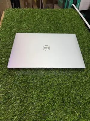 Laptop Dell XPS 13 9310 16GB Intel Core I7 SSHD (Hybrid) 512GB