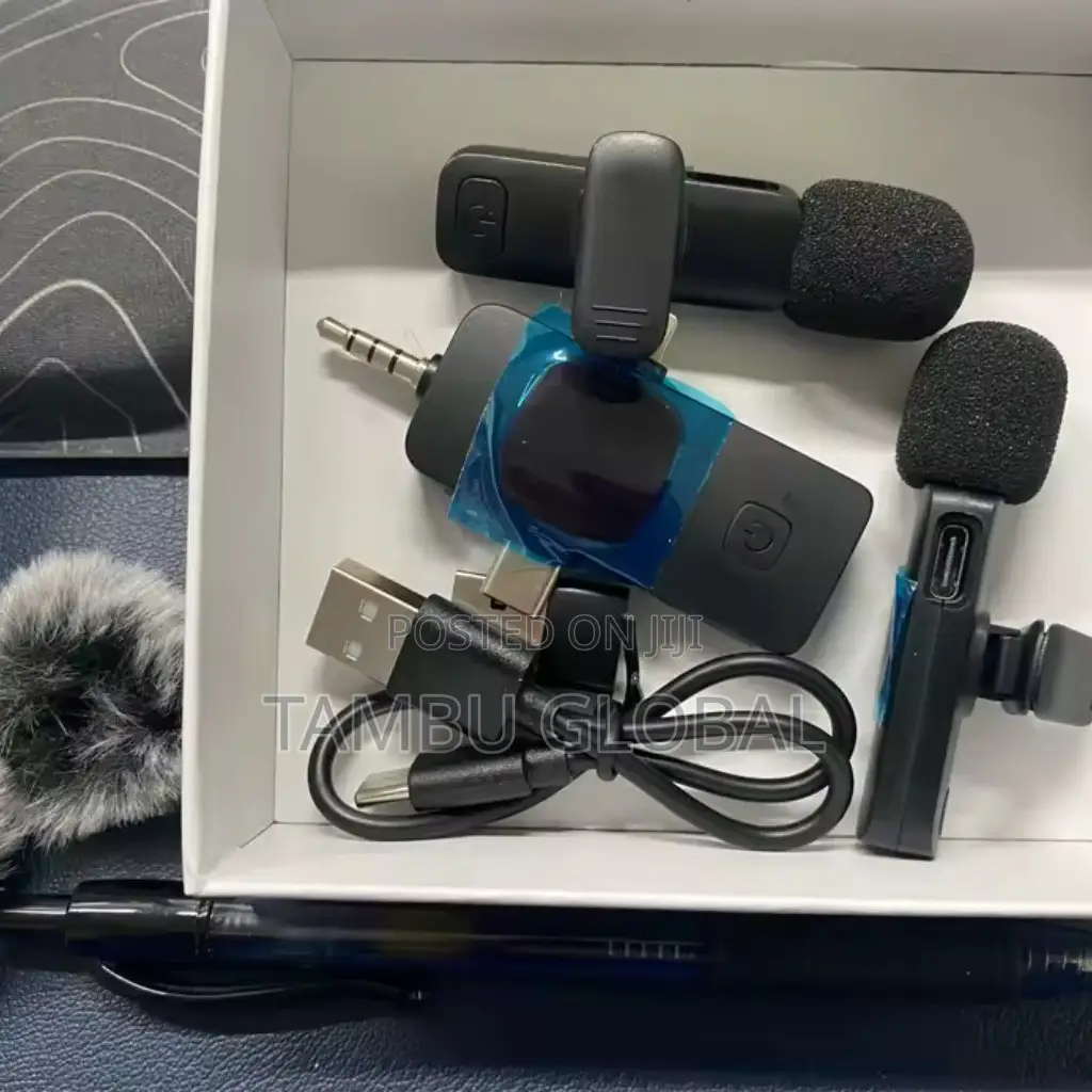 Professional 4-in-1 Wireless Lavalier Microphone – iPhone Android