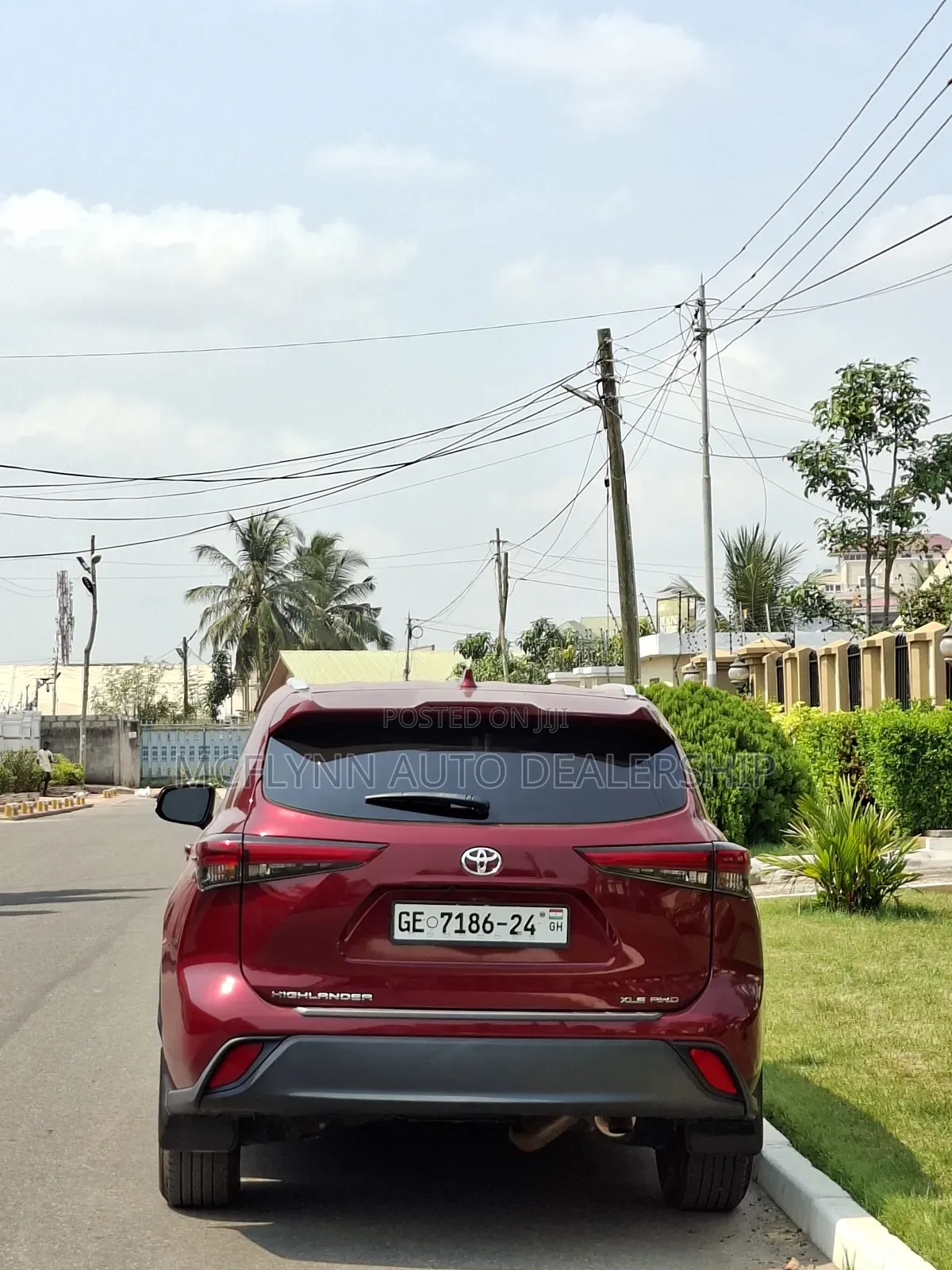 Toyota Highlander XLE AWD 2023 Red