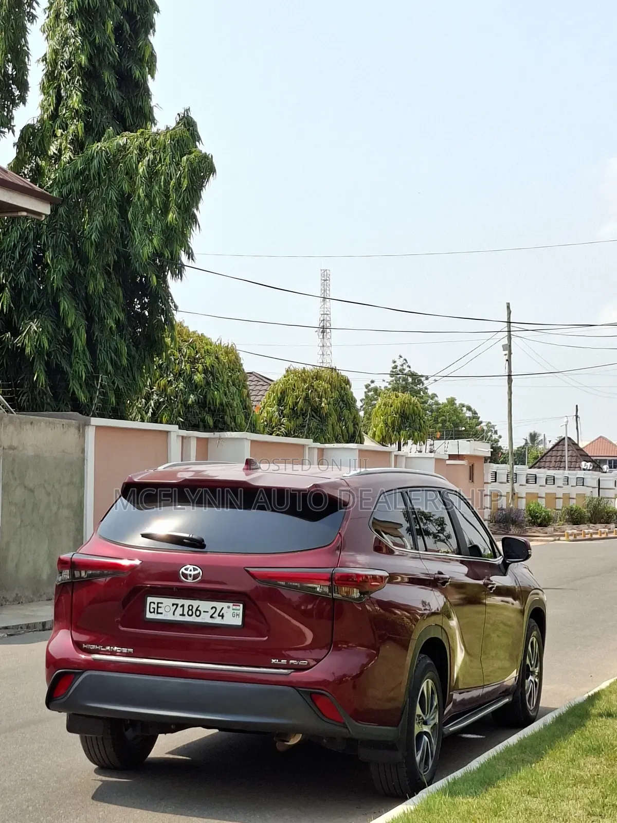 Toyota Highlander XLE AWD 2023 Red