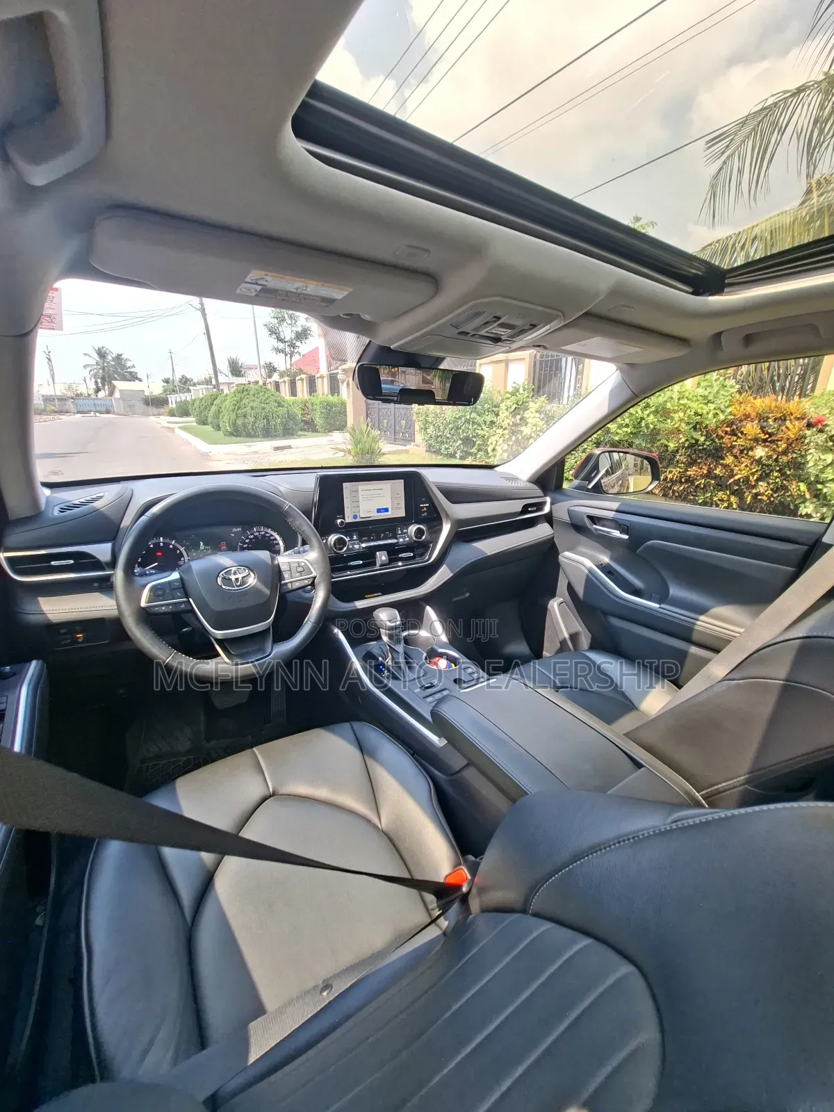 Toyota Highlander XLE AWD 2023 Red