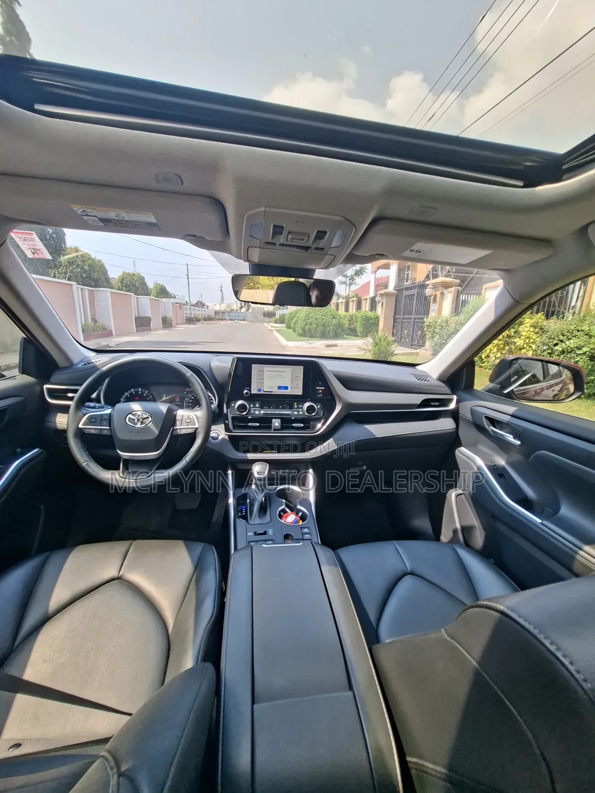 Toyota Highlander XLE AWD 2023 Red