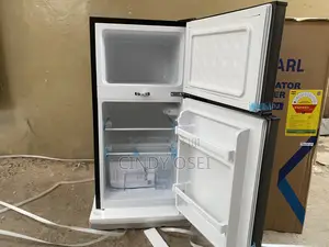 Pearl Pf-90t-10j Table Top Double Door Fridge