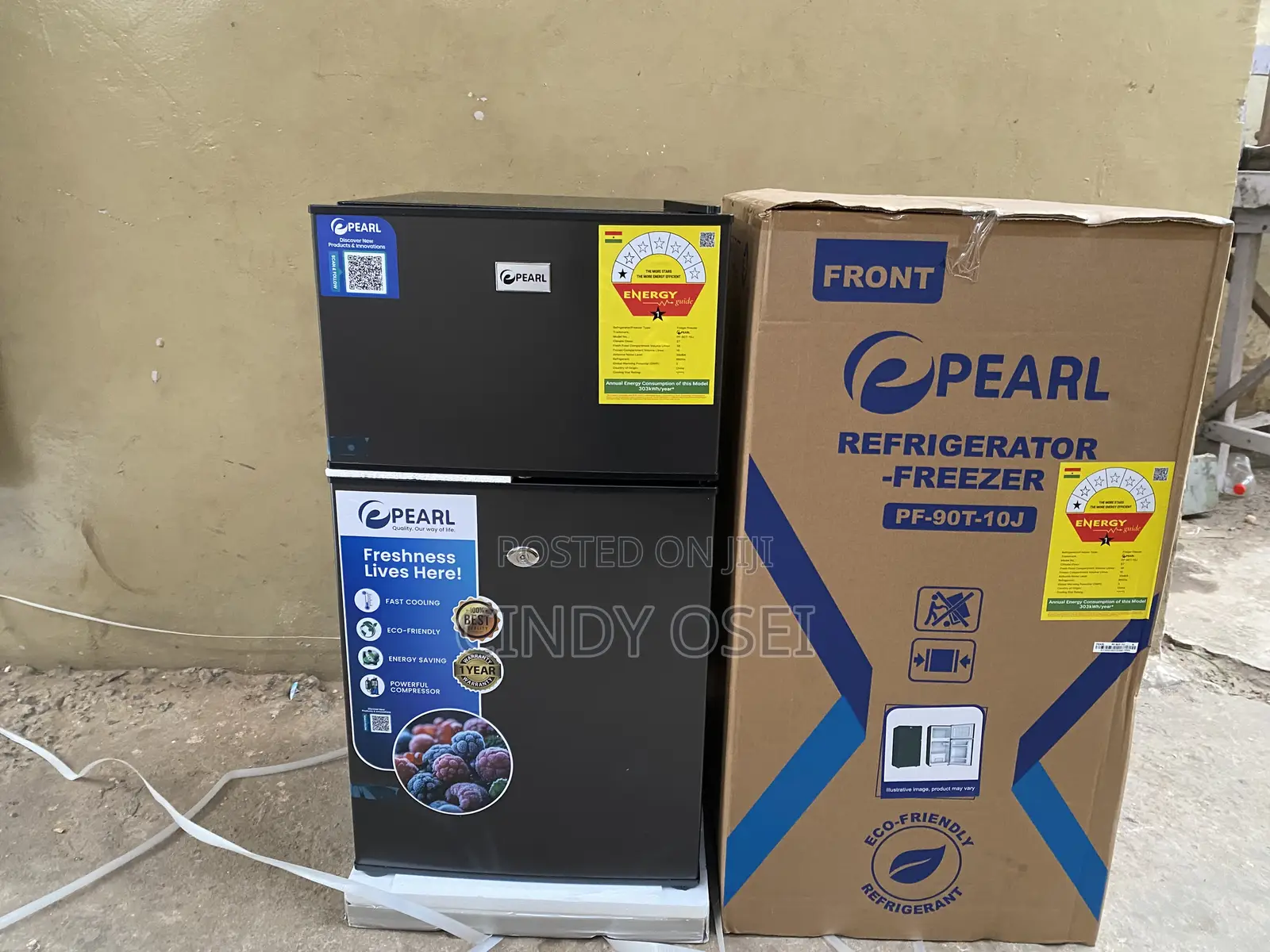 Pearl Pf-90t-10j Table Top Double Door Fridge