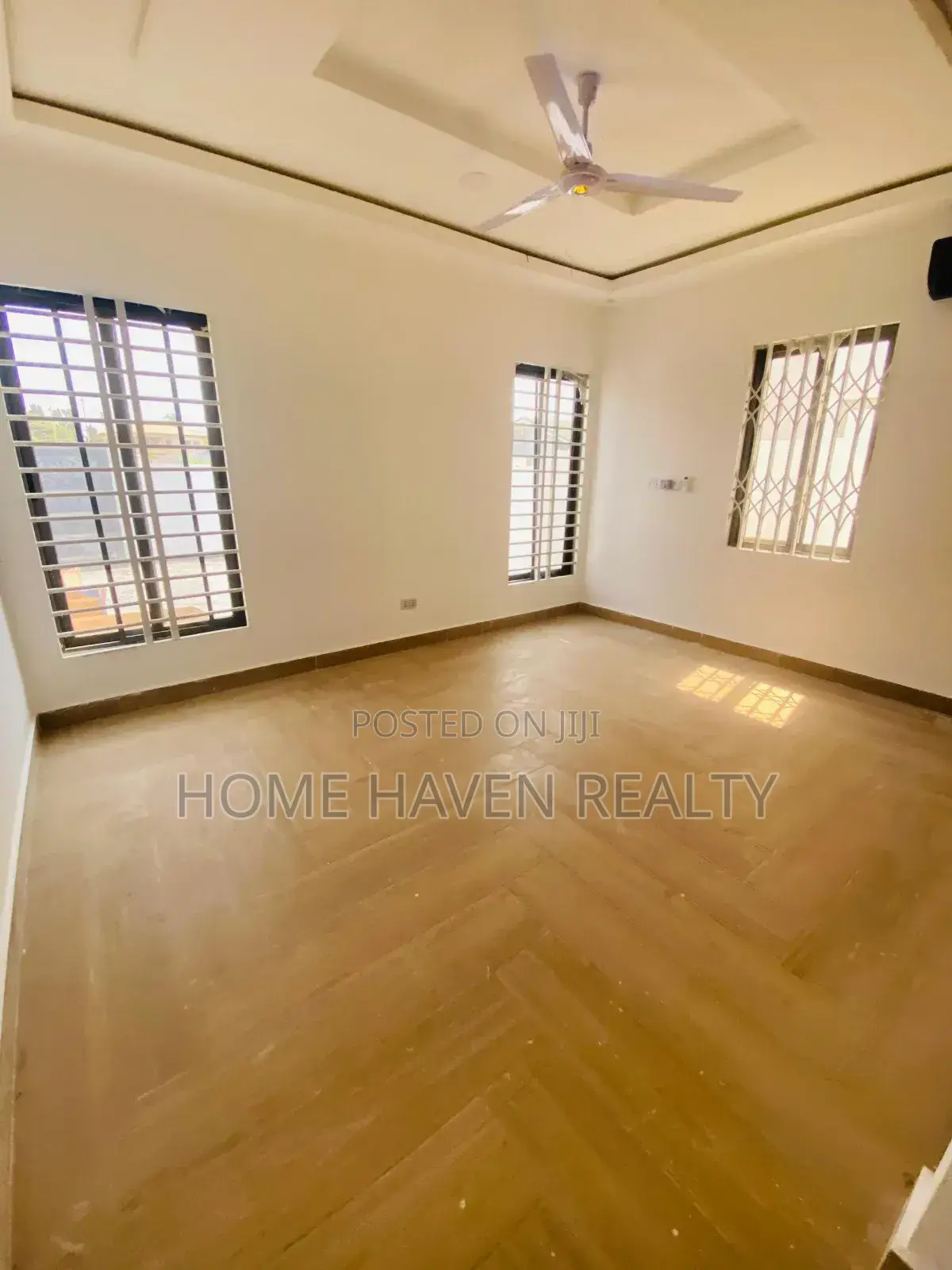 3bdrm House in Spintex for sale