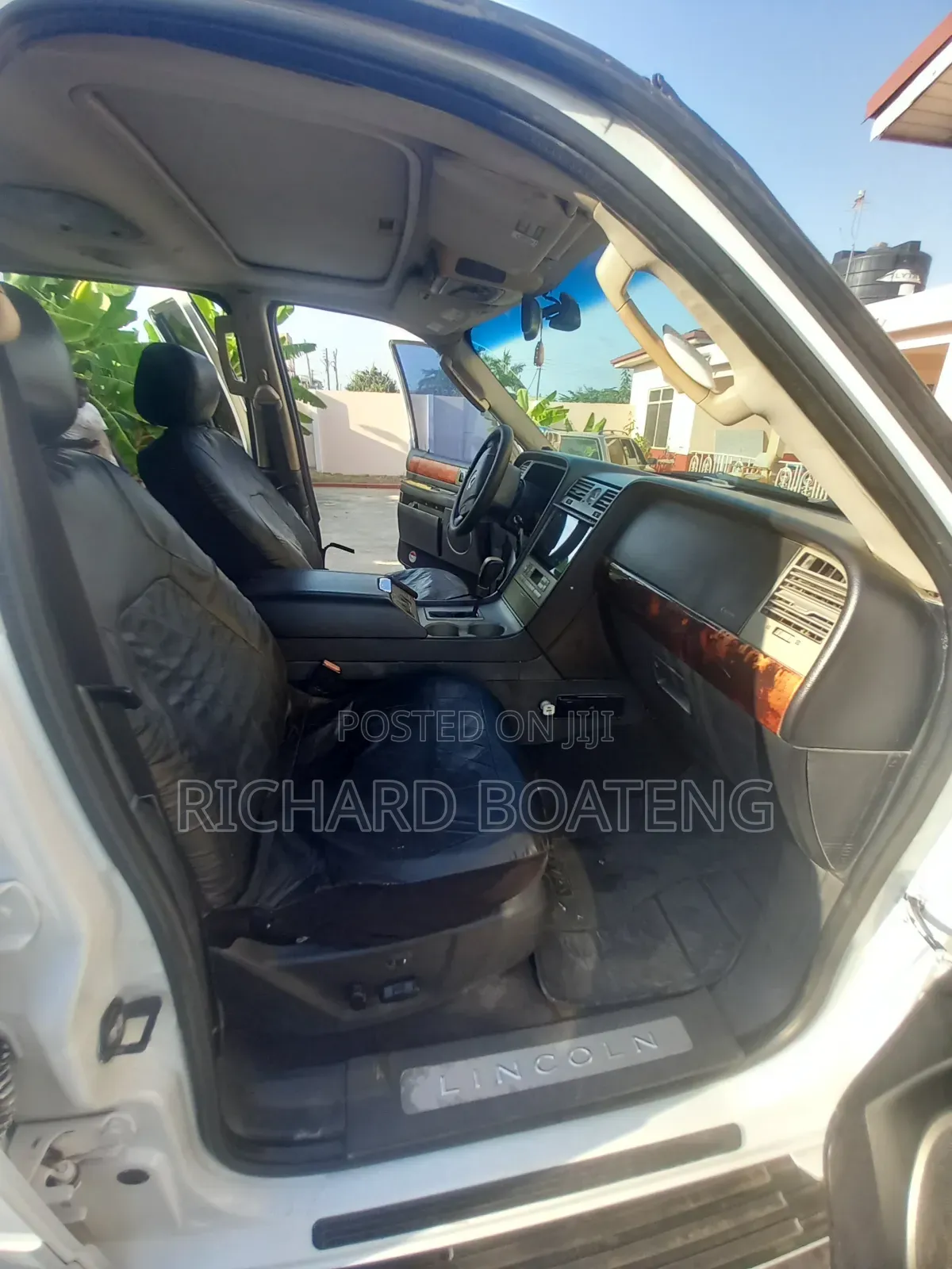 Lincoln Navigator Ultimate 4x4 2003 White