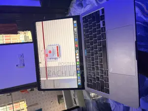 Laptop Apple MacBook Pro 2020 8GB Intel Core i5 SSD 512GB