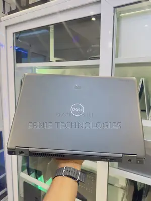 Laptop Dell Latitude 5590 8GB Intel Core i7 SSD 256GB