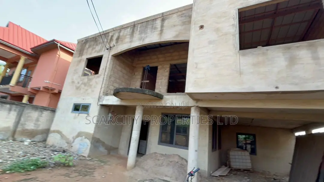 6bdrm House in Oyarifa for sale