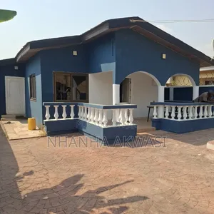 2bdrm House in Spintex, Tema Metropolitan for rent