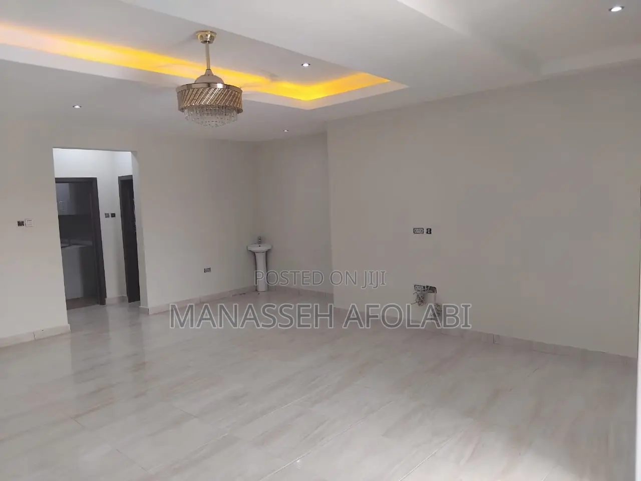 6bdrm House in Mellinium City, Kasoa for sale