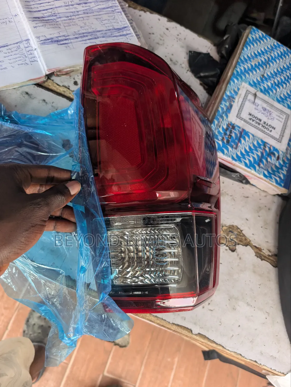 Toyota Tacoma 2016,2017,2018,2019,2020,2021,2022 Taillight Tail Light