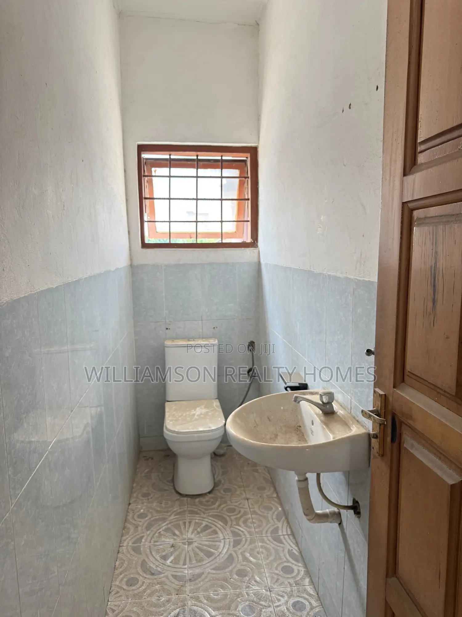 4bdrm House in Community 18 Area, Spintex for rent