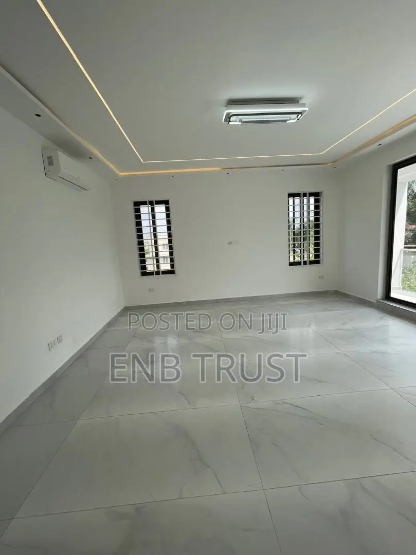 4bdrm House in Franko Estate, Ga East Municipal for sale