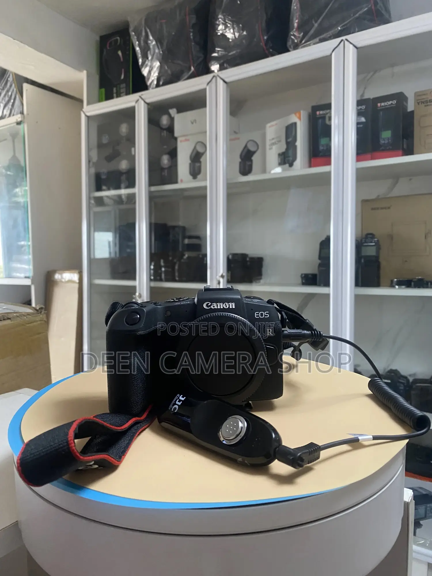 Canon Eos Rp Mirrorless Camera (Original Durable) in Lapaz - Photo ...