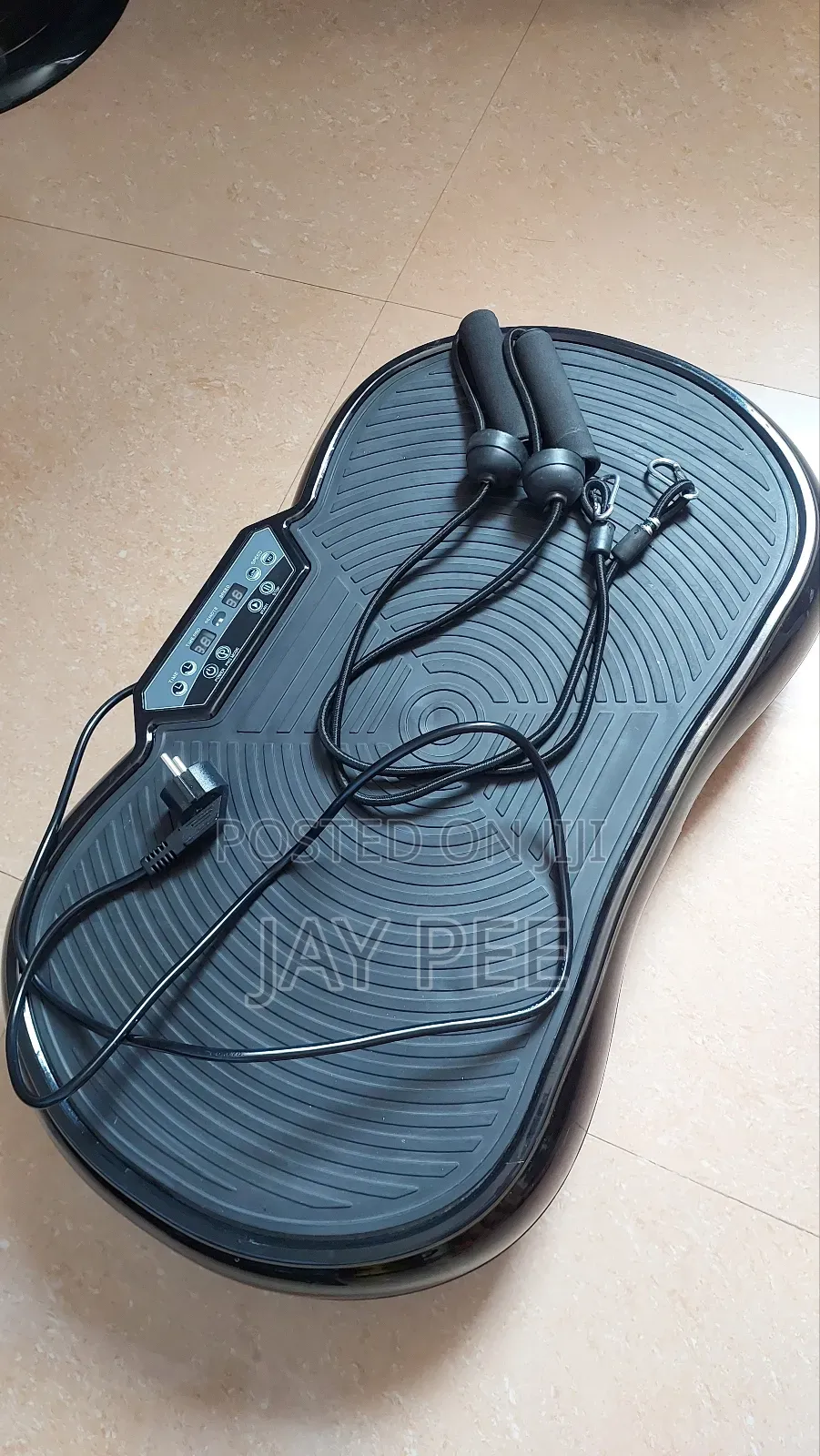 Vibrating Plate Excercise Machine