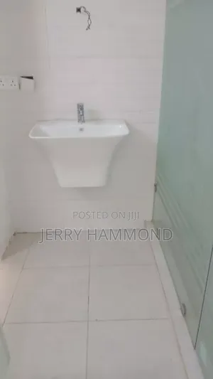 1bdrm Apartment in East Airport Chain, Tseaddo for rent