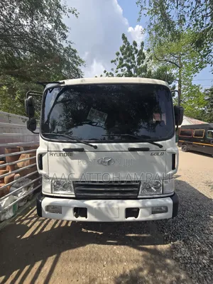 Truck , Trailer