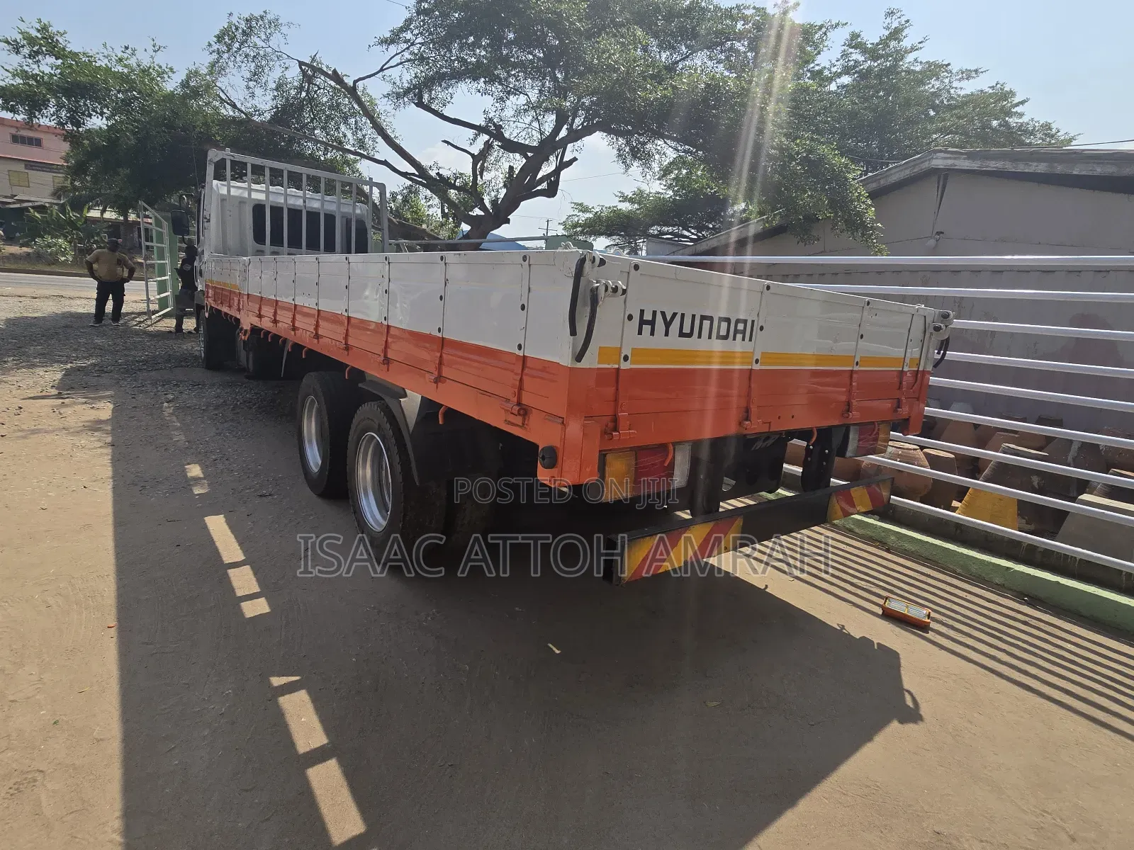 Truck , Trailer