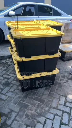 27 Storage Capacity Tote Box