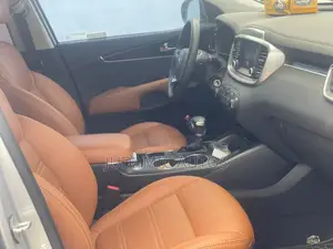 Kia Sorento 2.4L LX AWD 2019 Silver