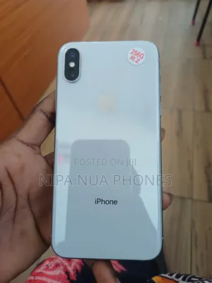 Apple iPhone X 64 GB Silver