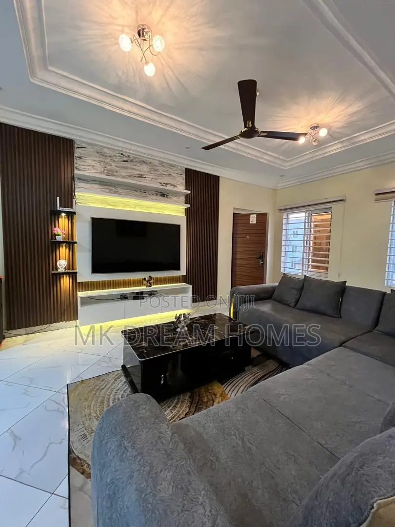 Furnished 2bdrm Apartment in School Junction for rent