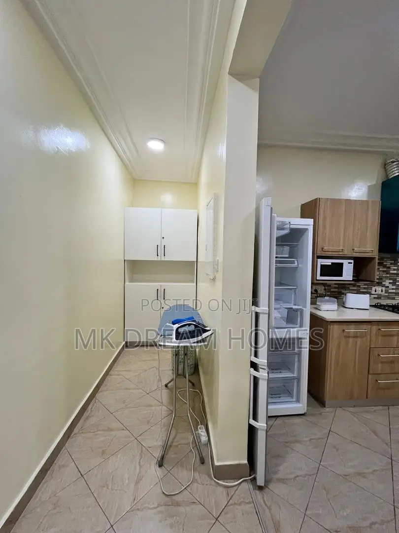 Furnished 2bdrm Apartment in School Junction for rent