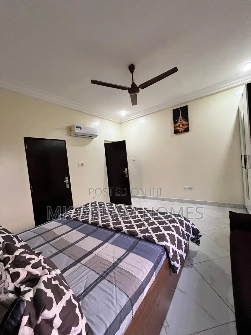 Furnished 2bdrm Apartment in School Junction for rent