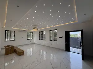 4bdrm Duplex in Trasacco, Adjiriganor for rent