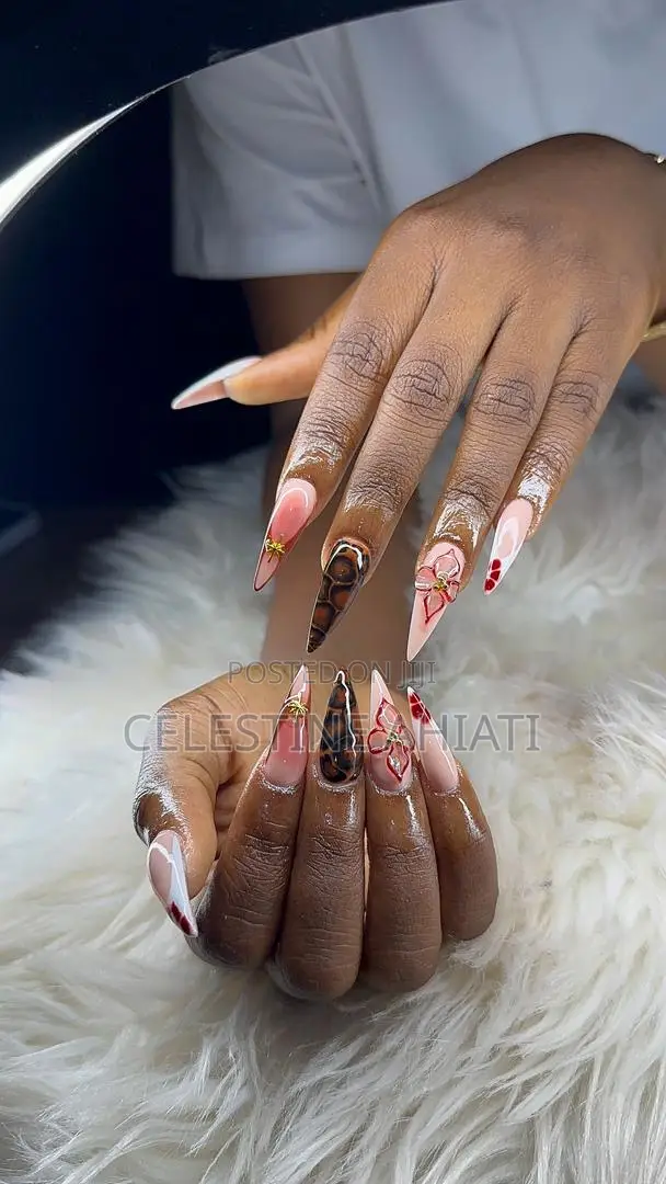 Lush_nails Gh