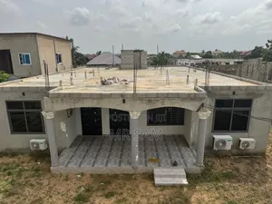 5bdrm House in Kakraba To Adade, Kasoa for sale